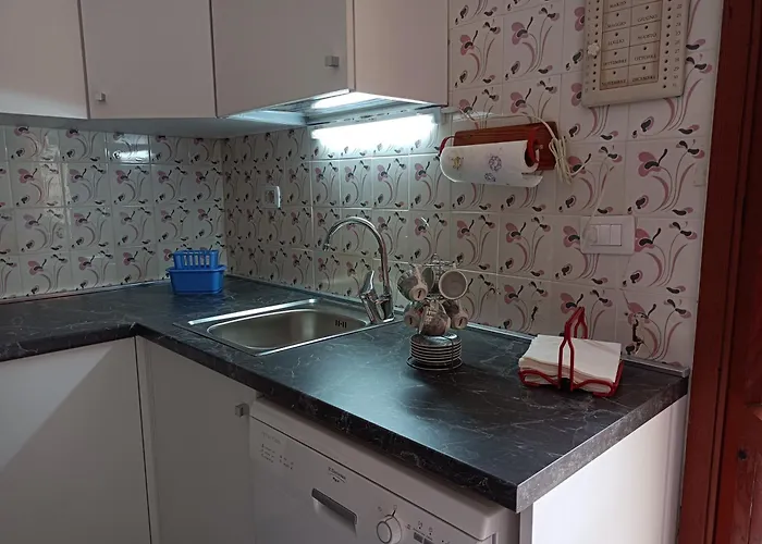 アパート Egina ガリポリ